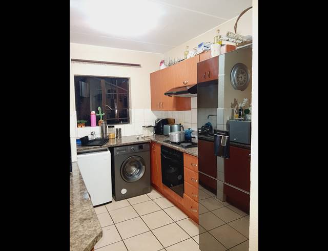 2 BEDROOM APARTMENT RENTED IN HALFWAY GARDENS
